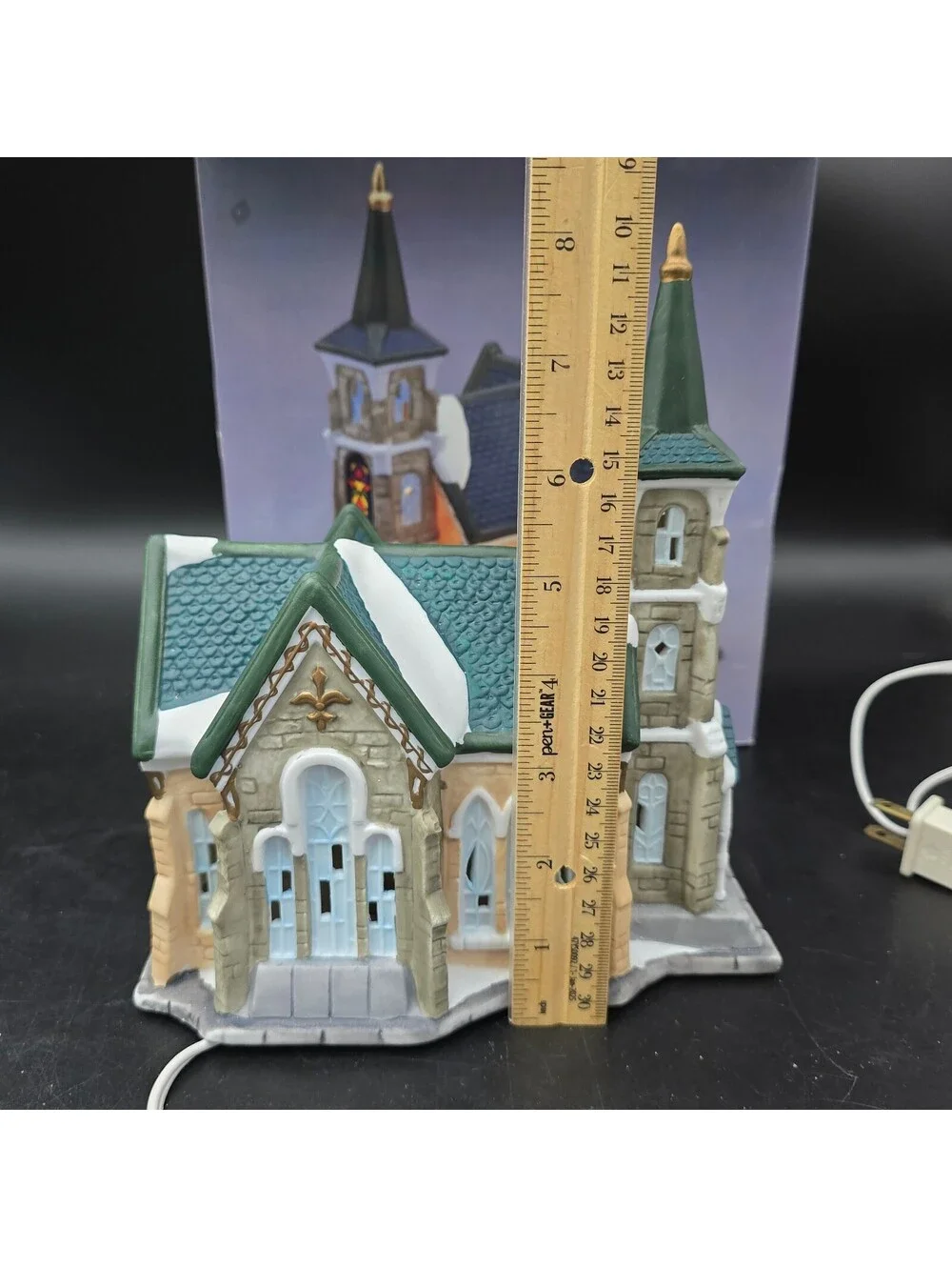 Vintage Galleria Inc Lighted Porcelain Church Christmas Village With Box 8.25